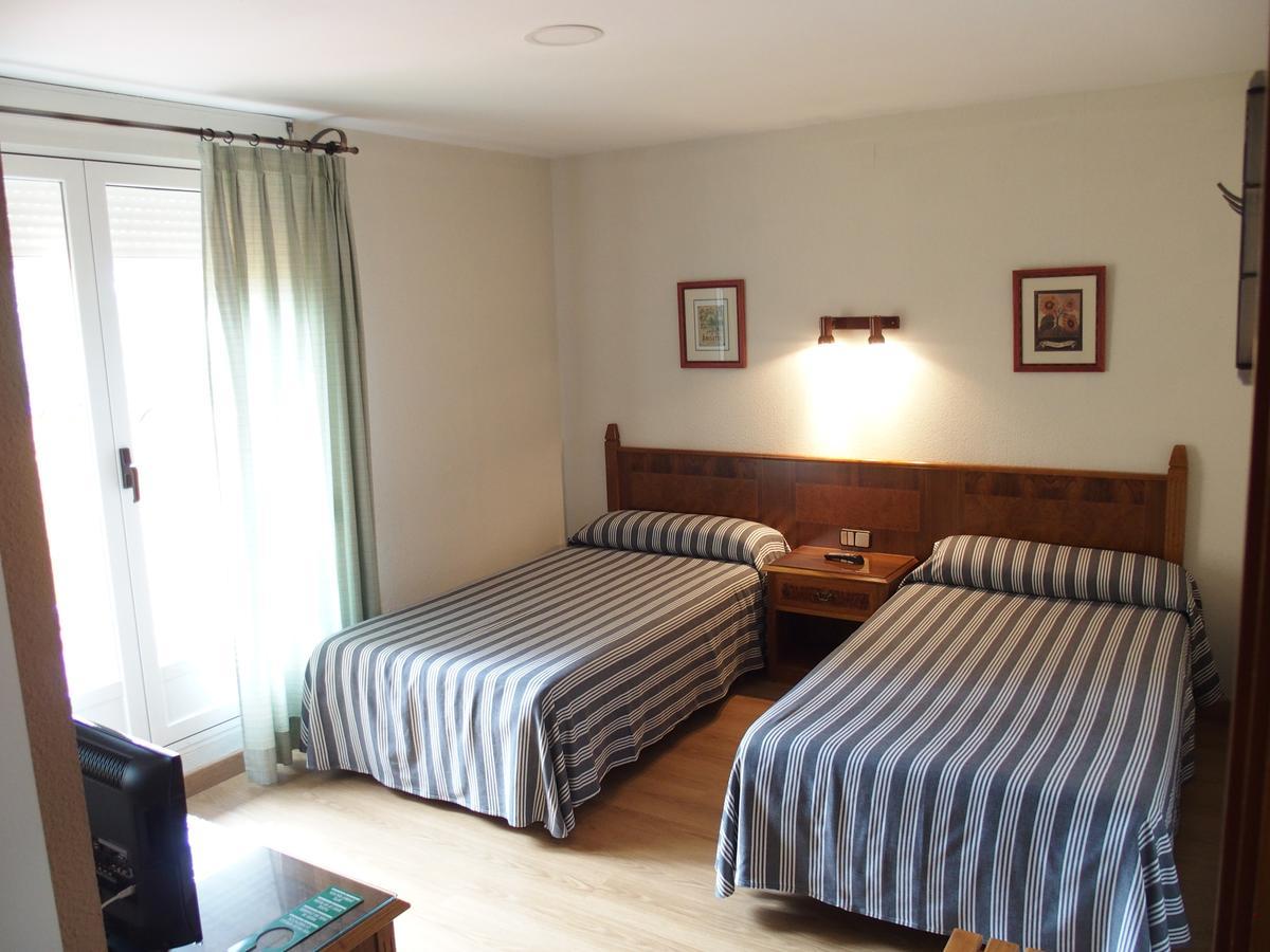 Hotel El Tablazo Villalba de la Sierra Buitenkant foto